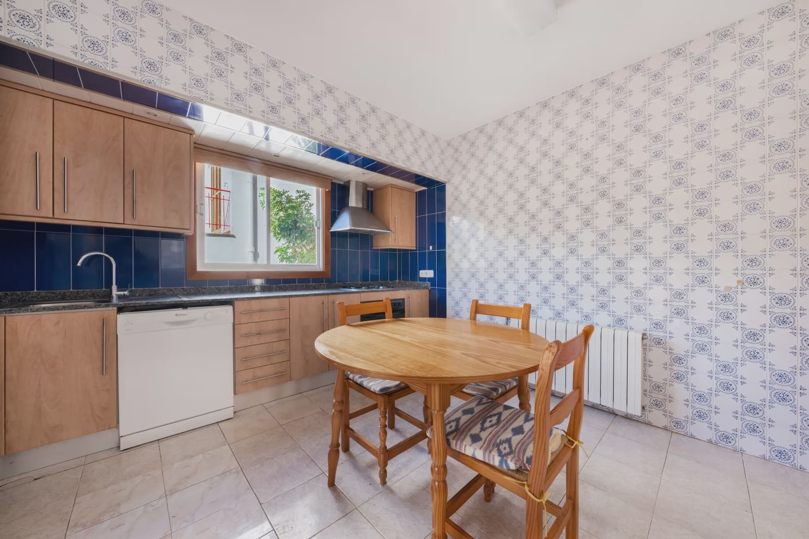 4 bedroom Townhouse for sale in Palma de Mallorca - € 680,000 (Ref: 10088651)
