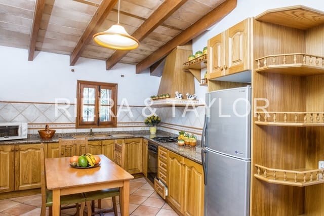 5 sypialnia Finka/Dom wiejski na sprzedaż w Sant Llorenç des Cardassar - 715 000 € (Ref: 3621746)