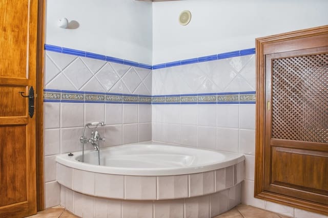 5 slaapkamer Finca/Landhuis te koop in Sant Llorenç des Cardassar - € 715.000 (Ref: 3621746)