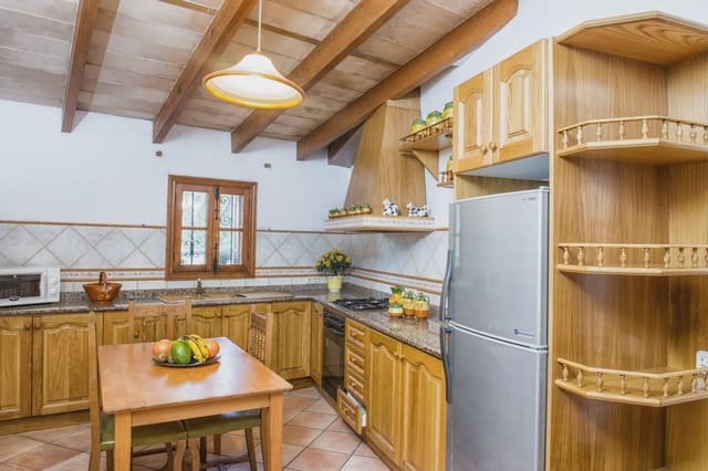 5 slaapkamer Finca/Landhuis te koop in Sant Llorenç des Cardassar - € 715.000 (Ref: 3621746)
