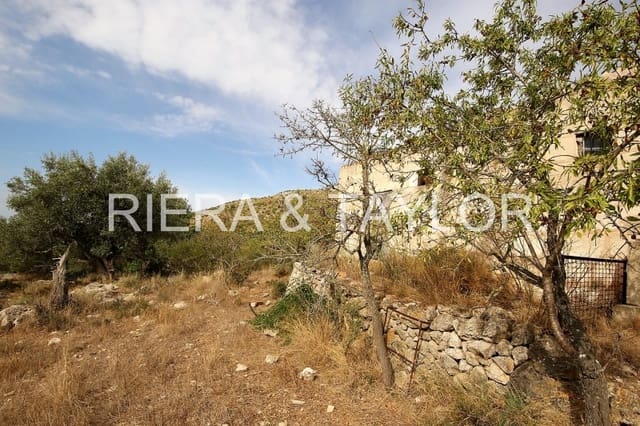 Finca/Herregård til salgs i Sant Llorenç des Cardassar - € 85 000 (Ref: 3621845)