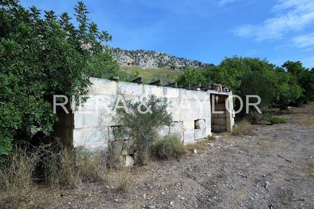 Finca/Herregård til salgs i Sant Llorenç des Cardassar - € 85 000 (Ref: 3621845)
