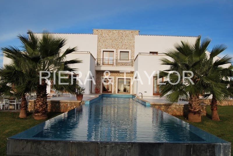 8 bedroom Finca/Country House for sale in Son Servera - € 4,250,000 (Ref: 3621865)