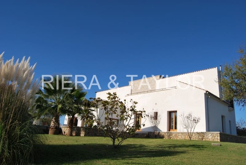 8 bedroom Finca/Country House for sale in Son Servera - € 4,250,000 (Ref: 3621865)