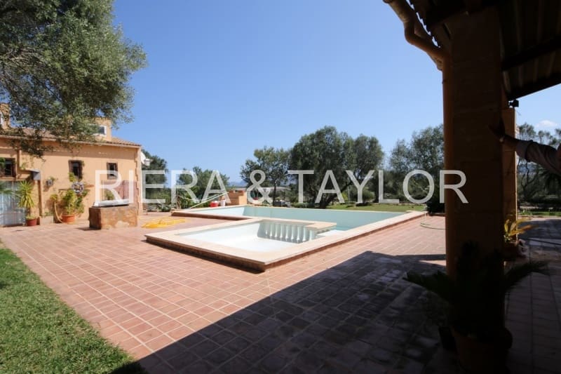 12 soveværelse Finca/Landehus til salg i Petra - € 3.000.000 (Ref: 3622069)