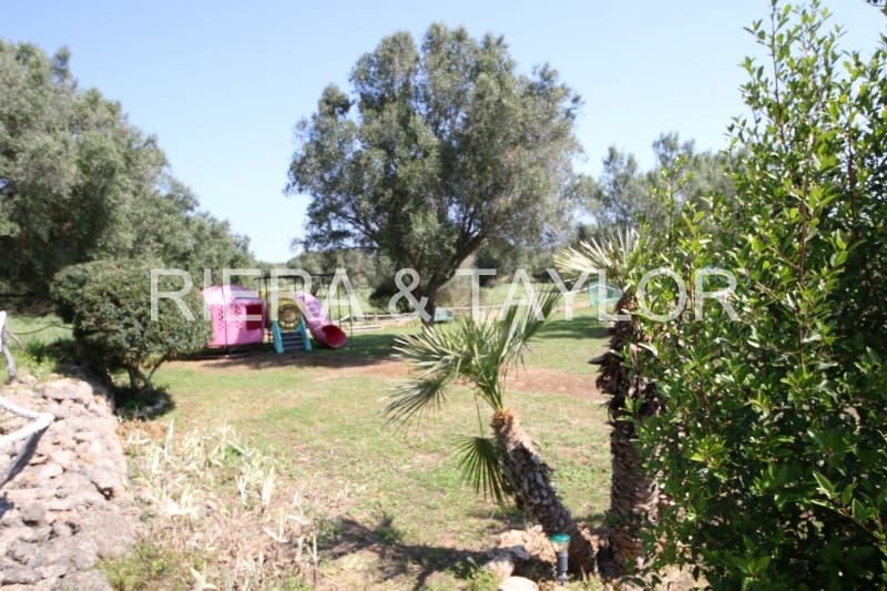 12 soveværelse Finca/Landehus til salg i Petra - € 3.000.000 (Ref: 3622069)