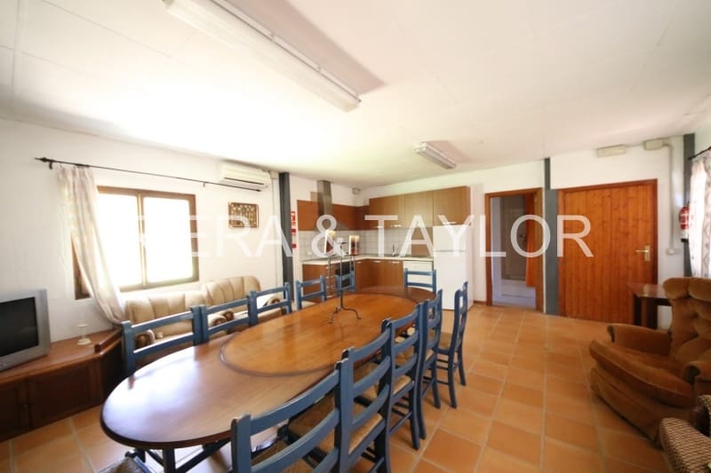 12 soveværelse Finca/Landehus til salg i Petra - € 3.000.000 (Ref: 3622069)