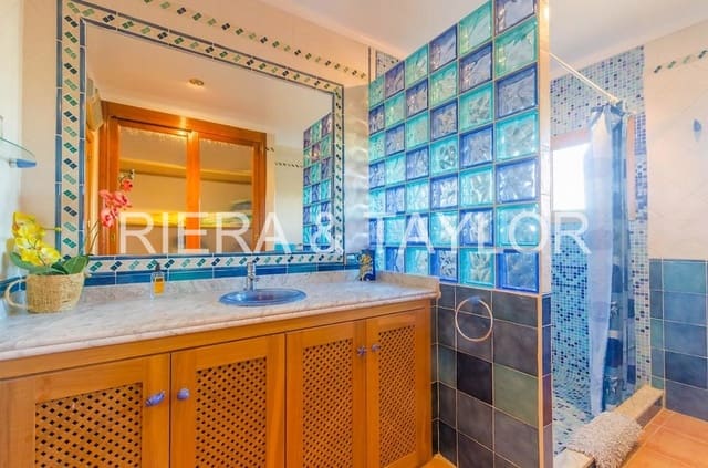 7 bedroom Finca/Country House for sale in Campos - € 2,520,000 (Ref: 3927296)