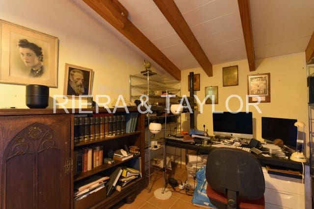 4 slaapkamer Finca/Landhuis te koop in Sant Llorenç des Cardassar - € 590.000 (Ref: 3944918)