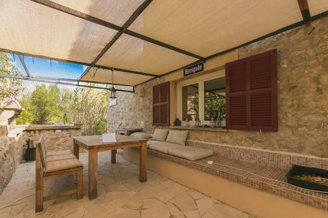 4 slaapkamer Finca/Landhuis te koop in Sant Llorenç des Cardassar - € 590.000 (Ref: 3944918)