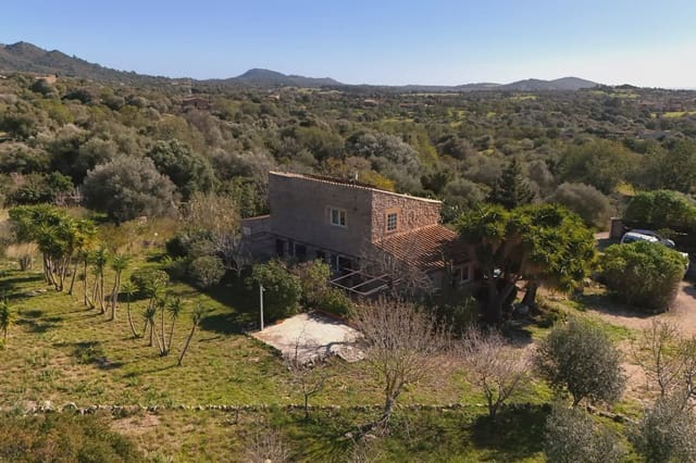 4 slaapkamer Finca/Landhuis te koop in Sant Llorenç des Cardassar - € 590.000 (Ref: 3944918)