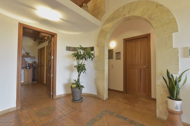 3 bedroom Finca/Country House for sale in Manacor - € 1,273,000 (Ref: 3944920)