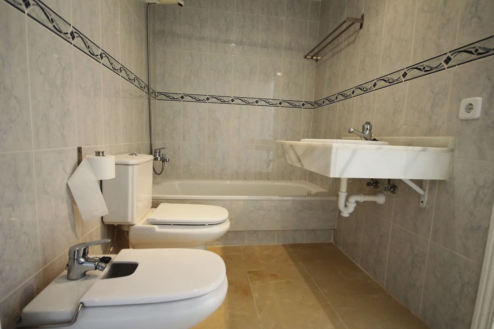 2 bedroom Apartment for sale in Sa Coma - € 335,000 (Ref: 3947168)