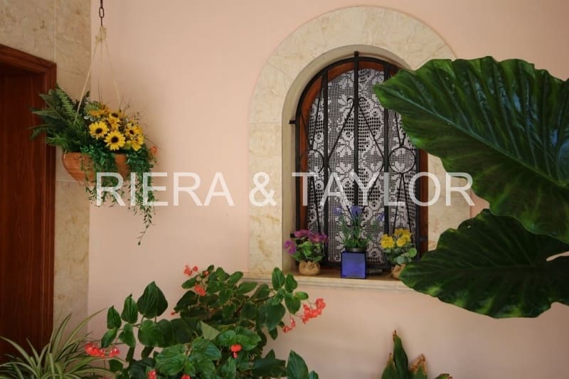 5 soveværelse Byhus til salg i Cala Ratjada - € 1.100.000 (Ref: 3947227)