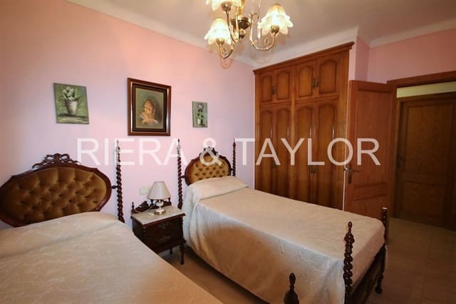 5 bedroom Townhouse for sale in Cala Ratjada, Capdepera - € 1,100,000 (Ref: 3947227)