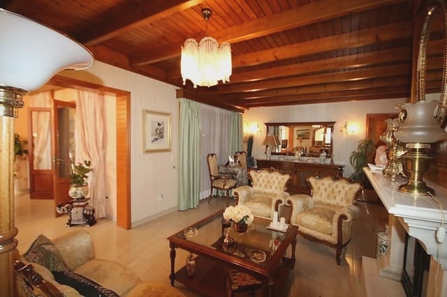 5 sypialnia Dom na sprzedaż w Cala Ratjada, Capdepera - 1 100 000 € (Ref: 3947227)