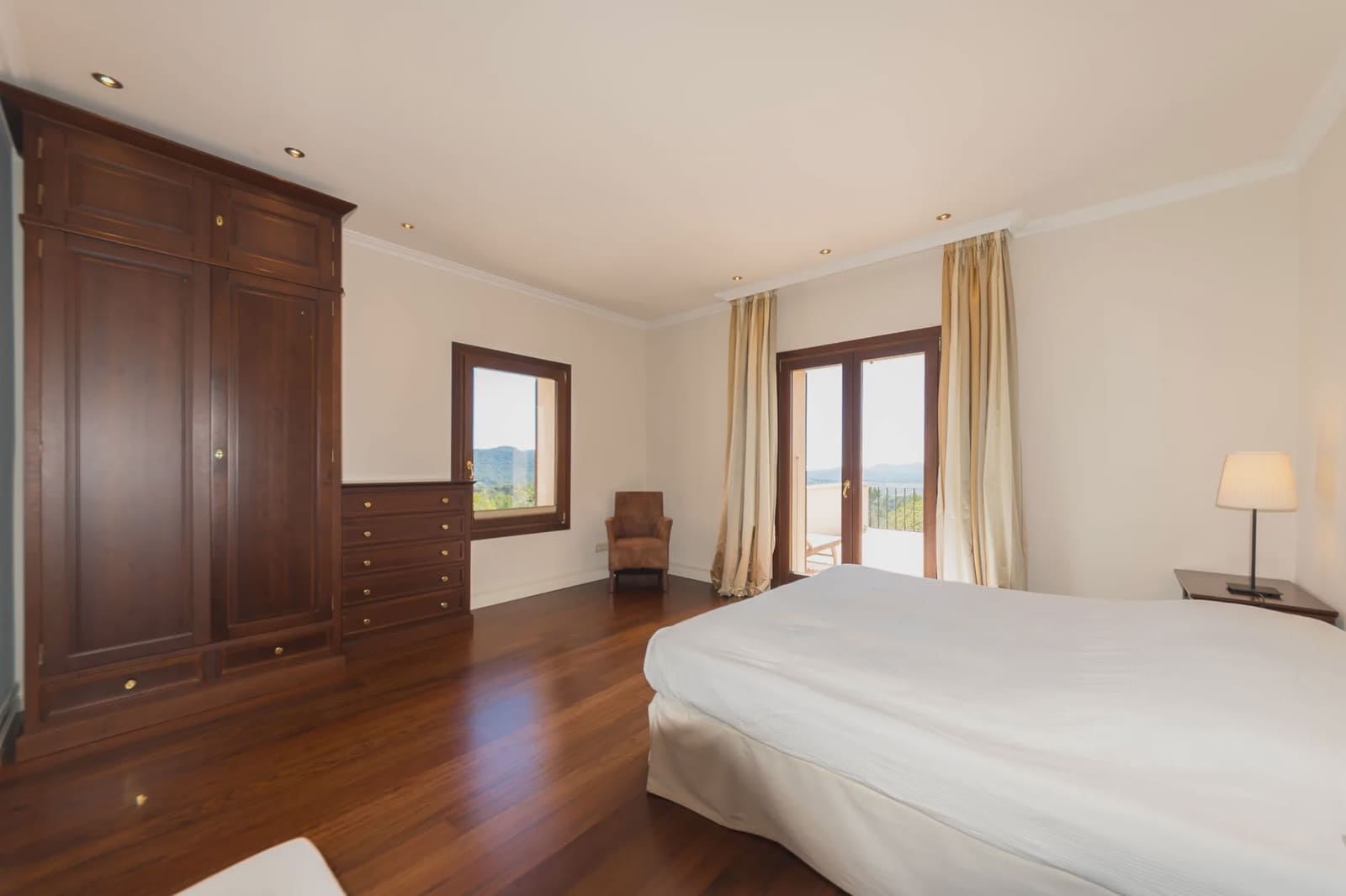 6 soveværelse Finca/Landehus til salg i Manacor - € 3.950.000 (Ref: 5488749)