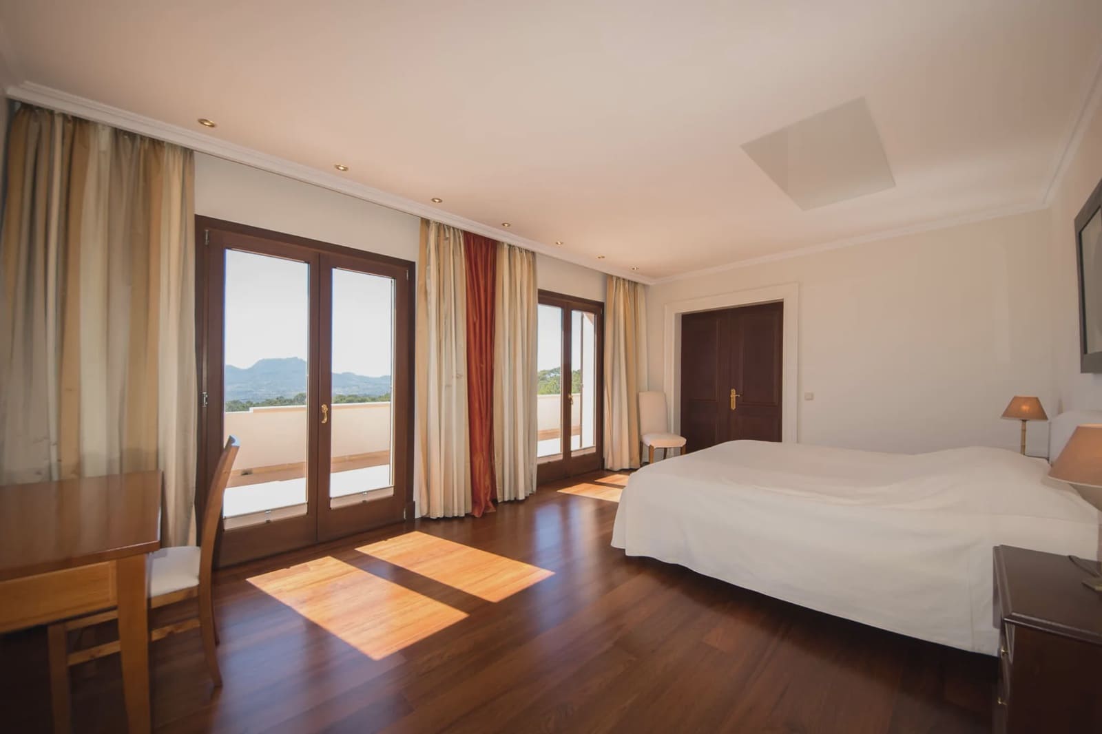 6 soveværelse Finca/Landehus til salg i Manacor - € 3.950.000 (Ref: 5488749)