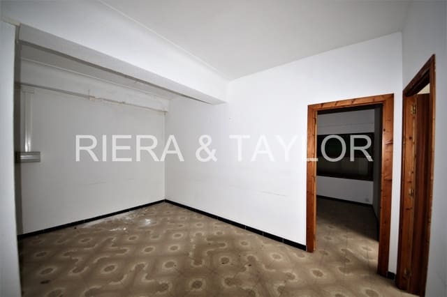 Erhverv til salg i Muro - € 215.000 (Ref: 5488958)