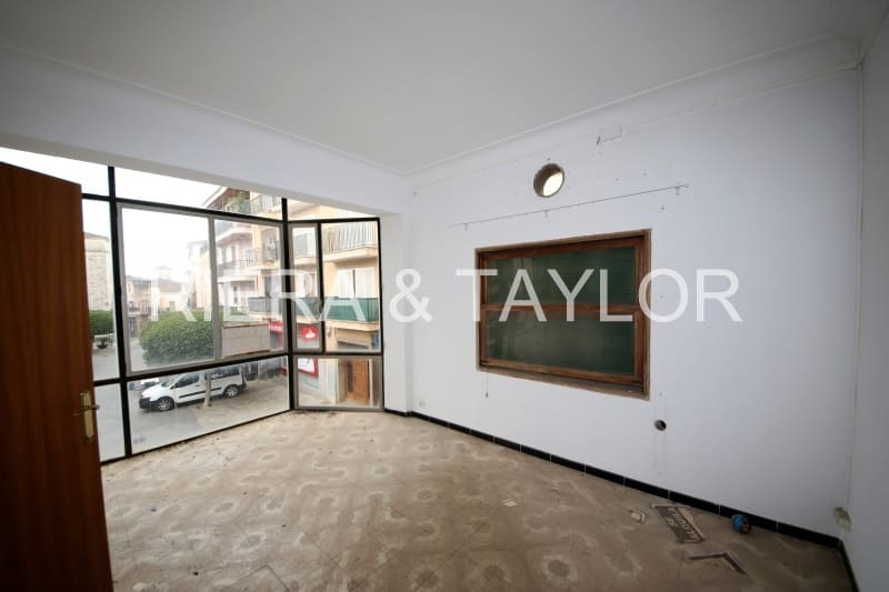 Erhverv til salg i Muro - € 215.000 (Ref: 5488958)