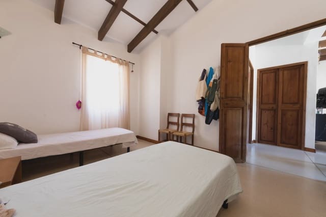 4 soveværelse Byhus til salg i Petra - € 650.000 (Ref: 5489033)