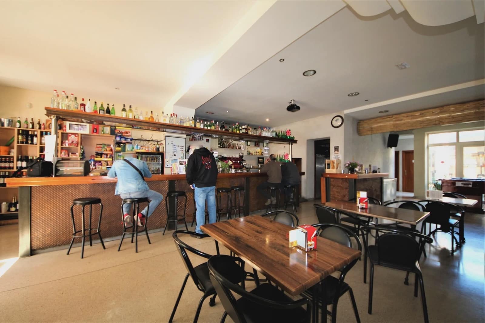 Commercial for sale in Vilafranca de Bonany - € 298,000 (Ref: 5489036)