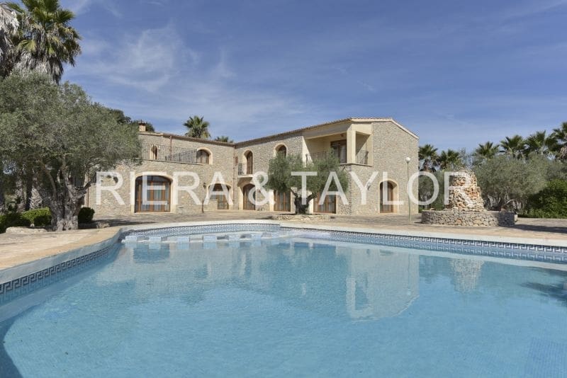 9 soveværelse Finca/Landehus til salg i Arta - € 3.000.000 (Ref: 5491805)