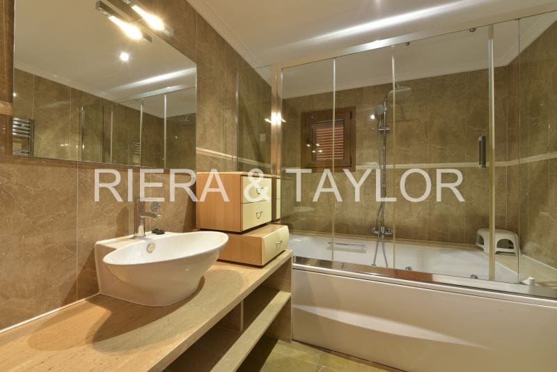 9 soveværelse Finca/Landehus til salg i Arta - € 3.000.000 (Ref: 5491805)