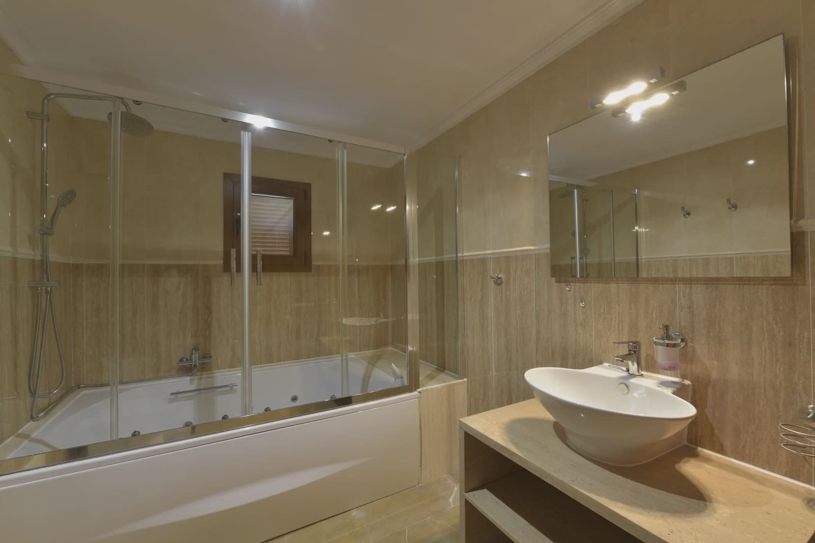 9 soveværelse Finca/Landehus til salg i Arta - € 3.000.000 (Ref: 5491805)