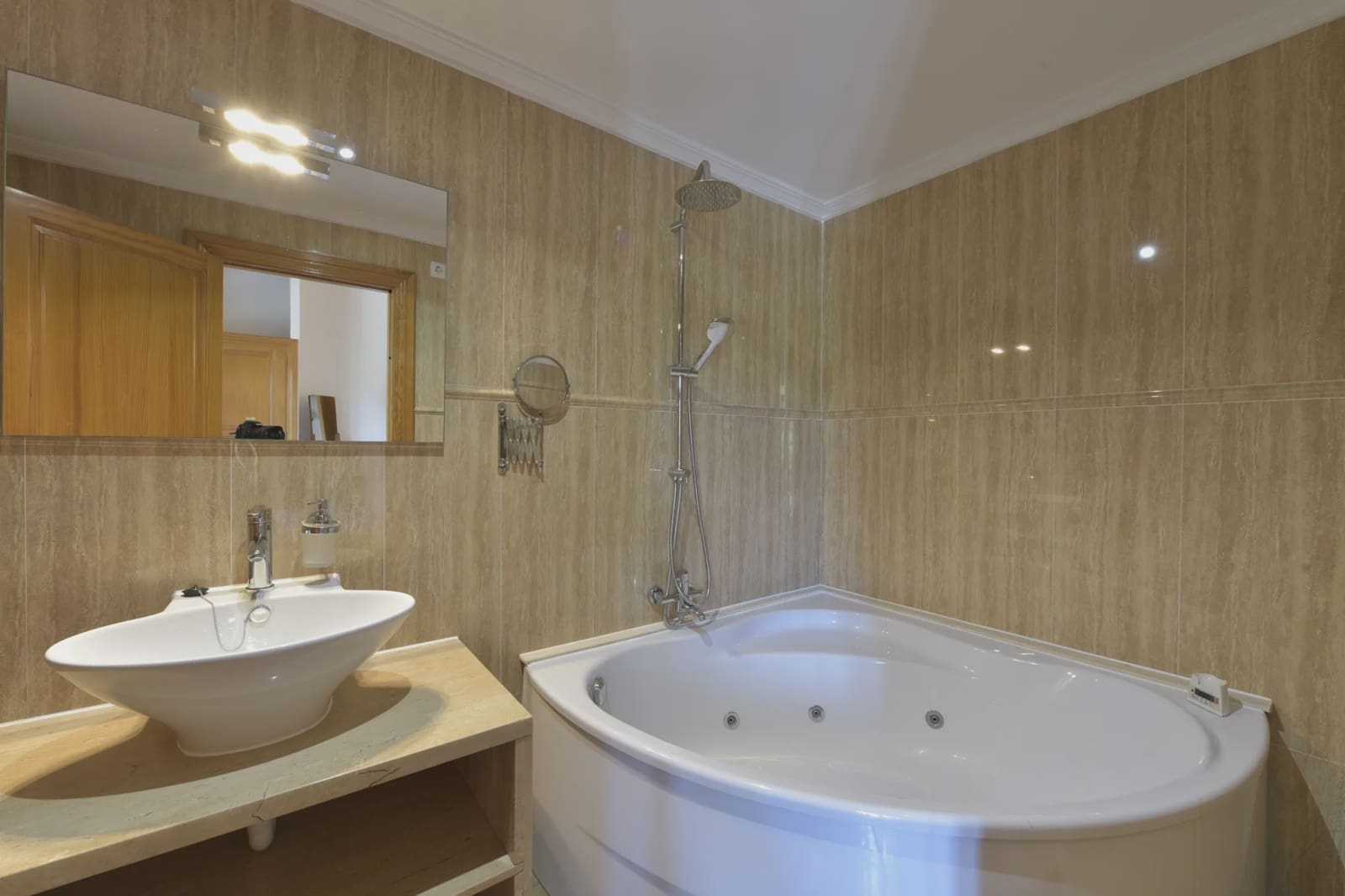 9 soveværelse Finca/Landehus til salg i Arta - € 3.000.000 (Ref: 5491805)