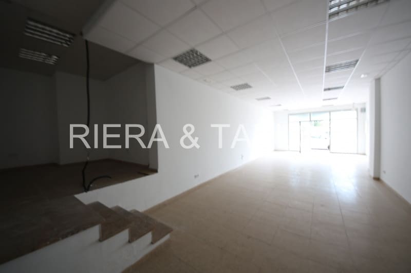 Kaupallinen myytävänä paikassa Manacor - 120 000 € (Ref: 5491906)