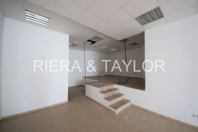 Kaupallinen myytävänä paikassa Manacor - 120 000 € (Ref: 5491906)