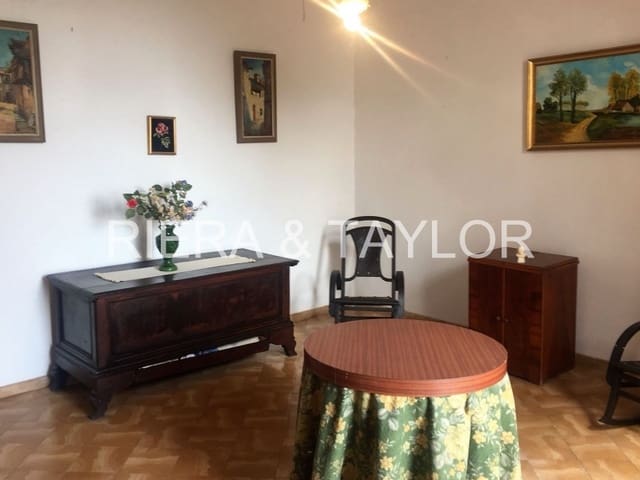 14 bedroom Townhouse for sale in Porreres - € 960,000 (Ref: 5584075)