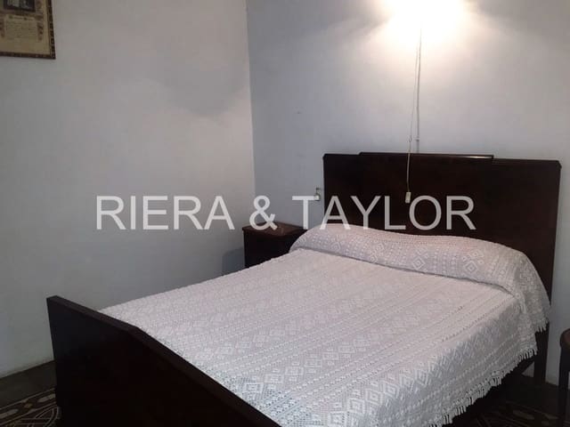 14 bedroom Townhouse for sale in Porreres - € 960,000 (Ref: 5584075)