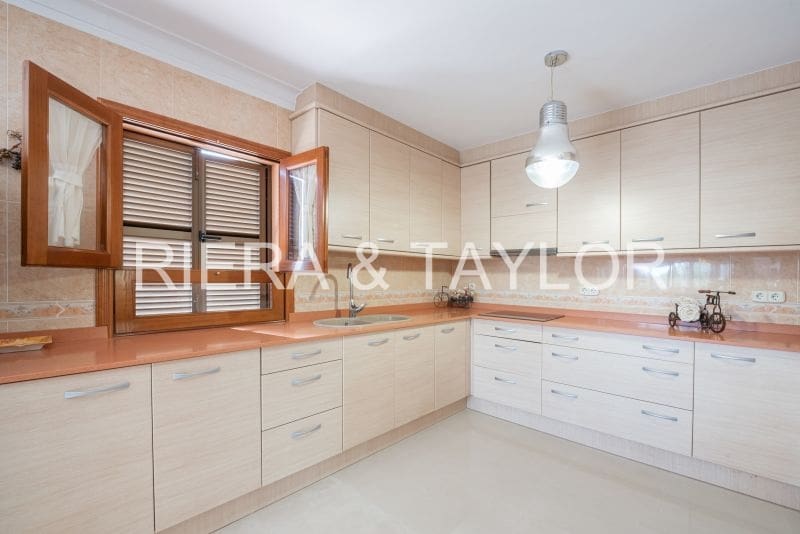 6 sypialnia Dom na sprzedaż w Capdepera - 999 000 € (Ref: 5880730)