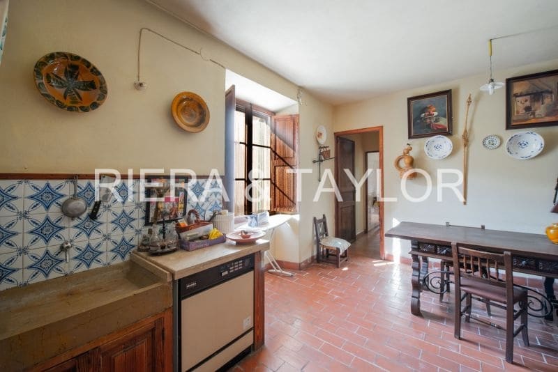 6 soveværelse Byhus til salg i Campos - € 1.300.000 (Ref: 6626759)