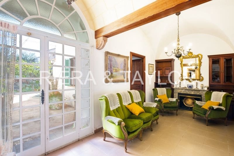 6 soveværelse Byhus til salg i Campos - € 1.300.000 (Ref: 6626759)