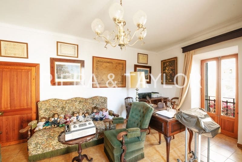 6 soveværelse Byhus til salg i Campos - € 1.300.000 (Ref: 6626759)