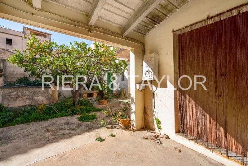 6 soveværelse Byhus til salg i Campos - € 1.300.000 (Ref: 6626759)