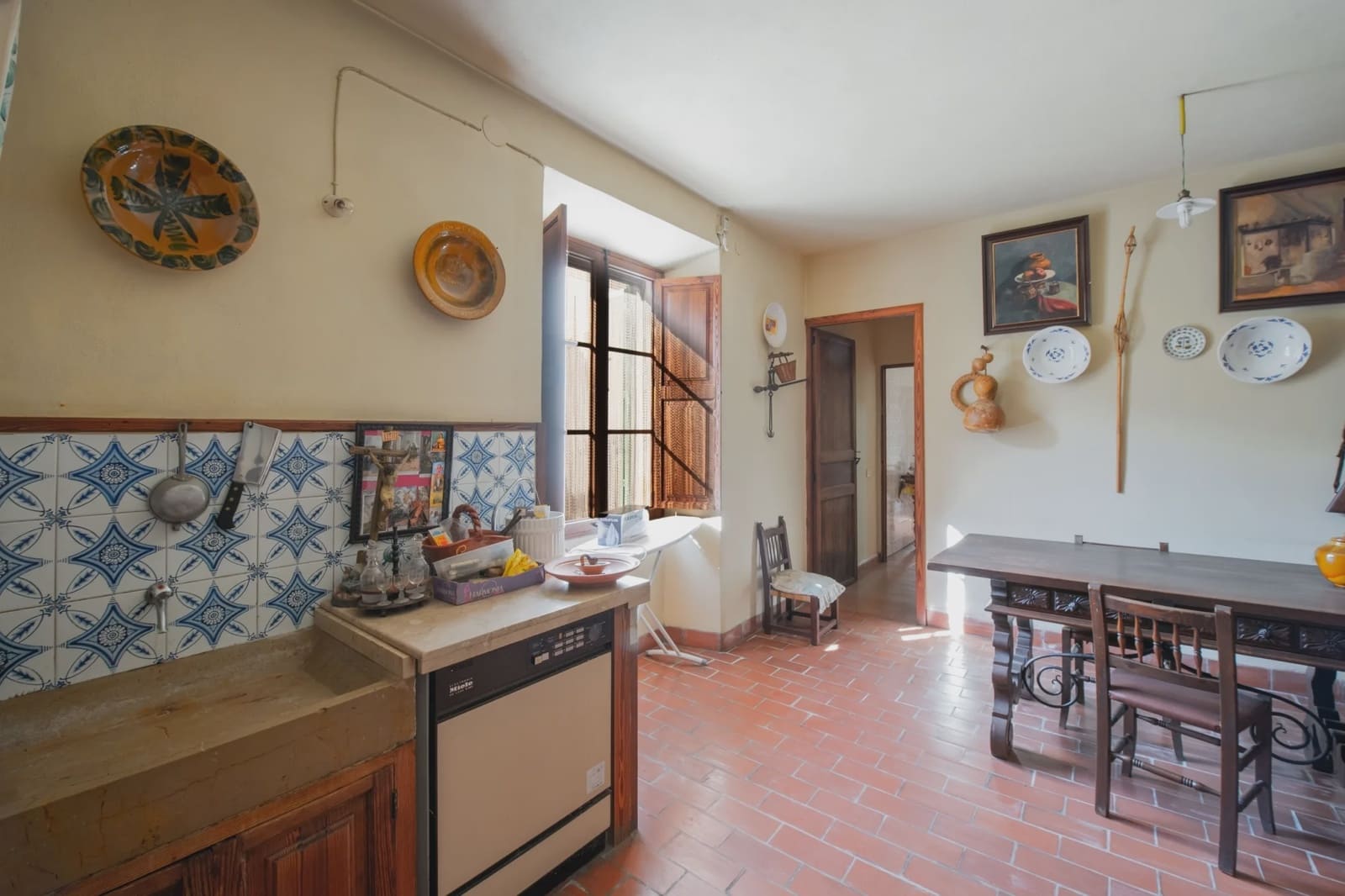 6 bedroom Townhouse for sale in Campos - € 1,300,000 (Ref: 6626759)