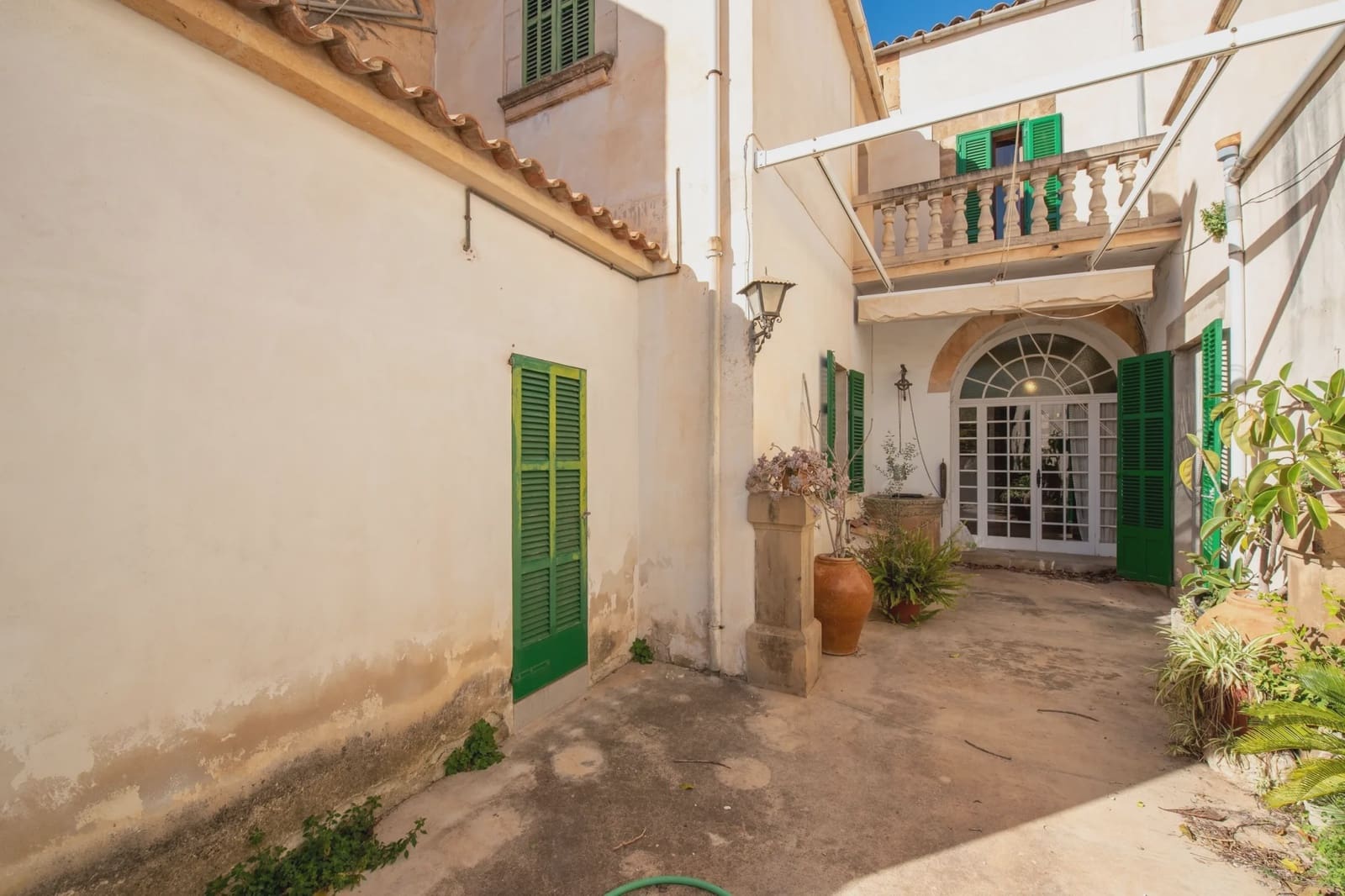 6 bedroom Townhouse for sale in Campos - € 1,300,000 (Ref: 6626759)