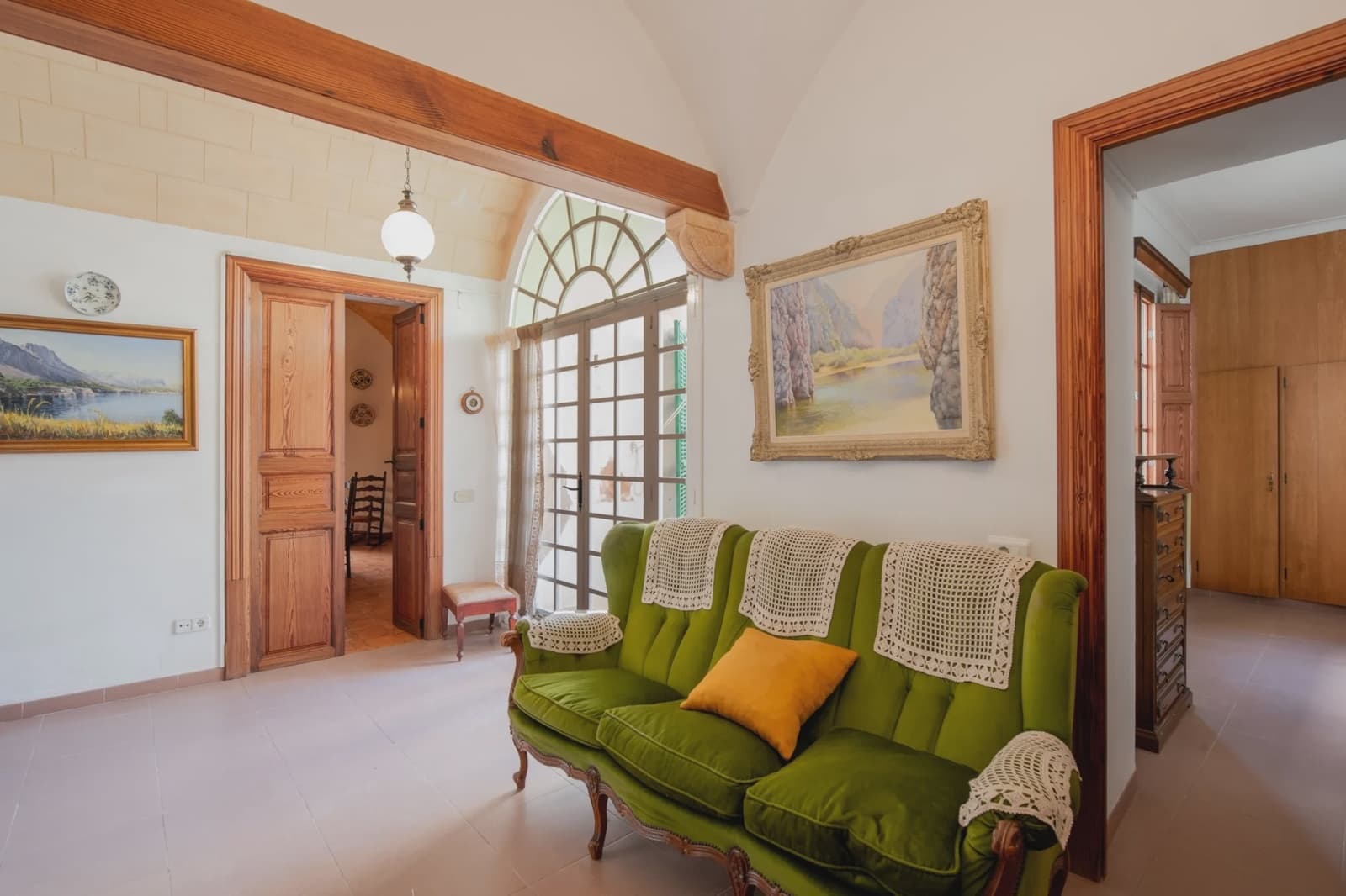 6 bedroom Townhouse for sale in Campos - € 1,300,000 (Ref: 6626759)