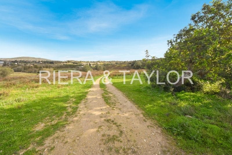 Grunde uden byggetilladelser til salg i Manacor - € 320.000 (Ref: 6654926)