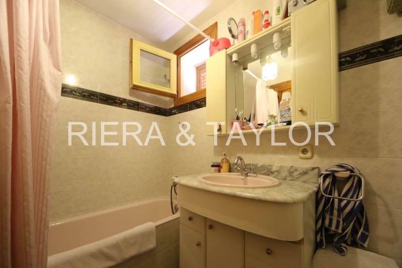 5 soveværelse Byhus til salg i Cala Bona - € 1.590.000 (Ref: 6757303)