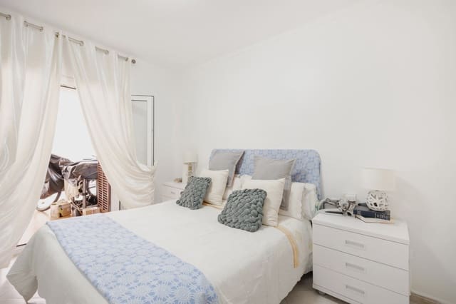 4 soveværelse Lejlighed til salg i Cala Millor, Son Servera - € 289.000 (Ref: 6801435)