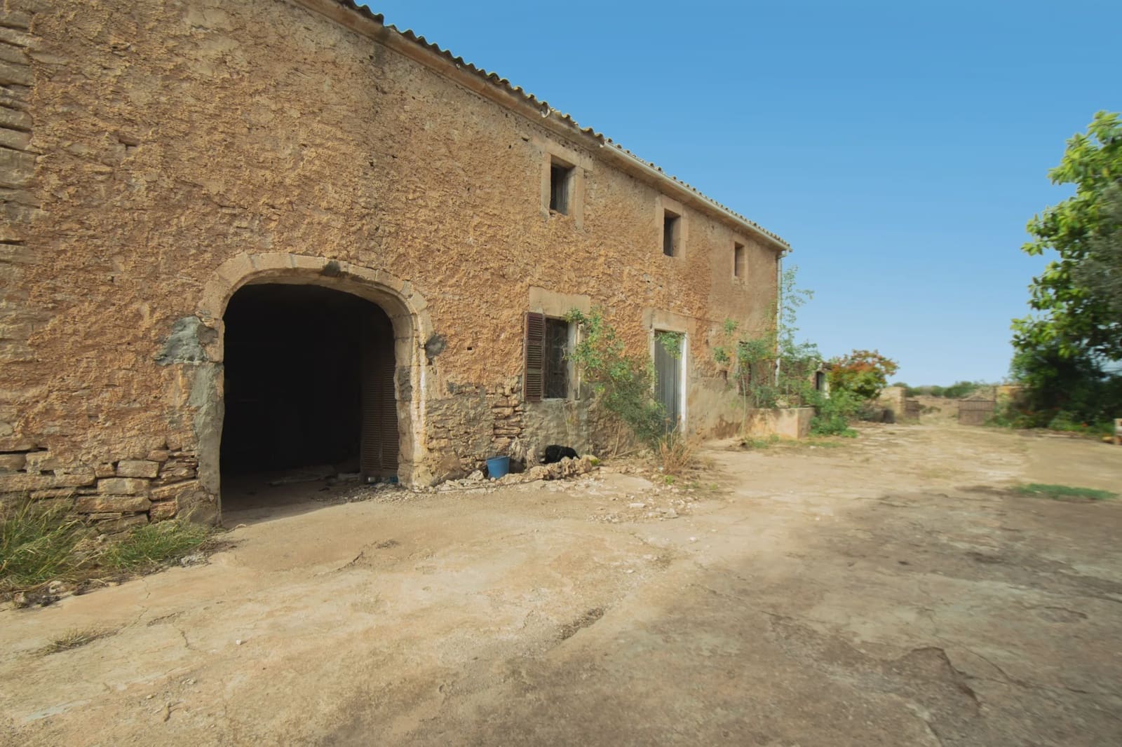 2 bedroom Finca/Country House for sale in Calas de Mallorca - € 1,100,000 (Ref: 7110605)