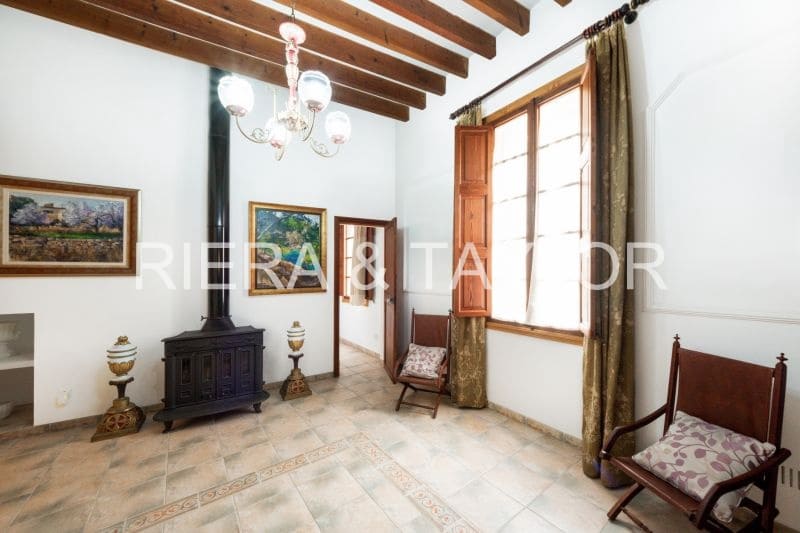 5 soveværelse Byhus til salg i Muro - € 1.500.000 (Ref: 7203282)