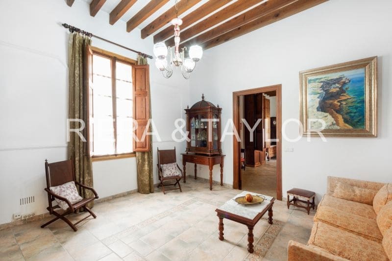 5 soveværelse Byhus til salg i Muro - € 1.500.000 (Ref: 7203282)