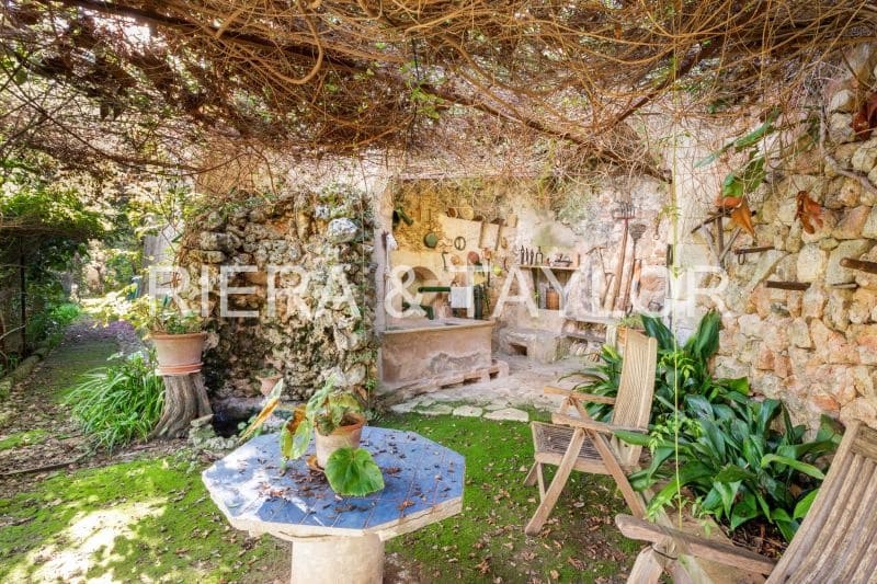 5 soveværelse Byhus til salg i Muro - € 1.500.000 (Ref: 7203282)