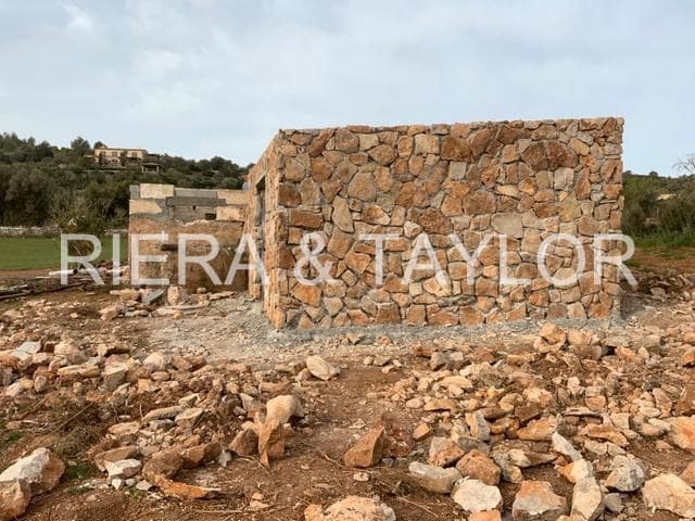 Grunde uden byggetilladelser til salg i Son Servera - € 250.000 (Ref: 7296355)